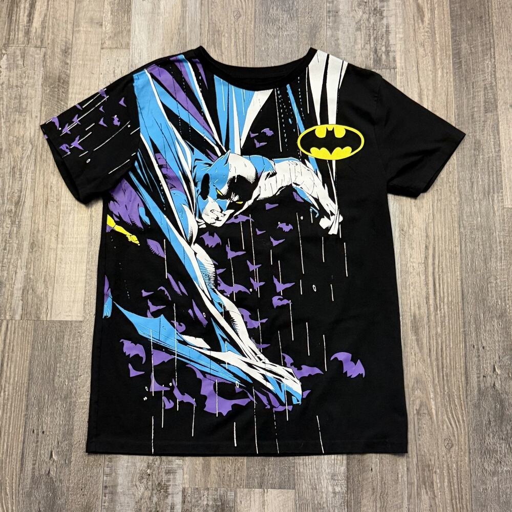 Batman DC Comics AOP Graphic Black T-Shirt Crewneck Short Sleeve Tee (Size XL)